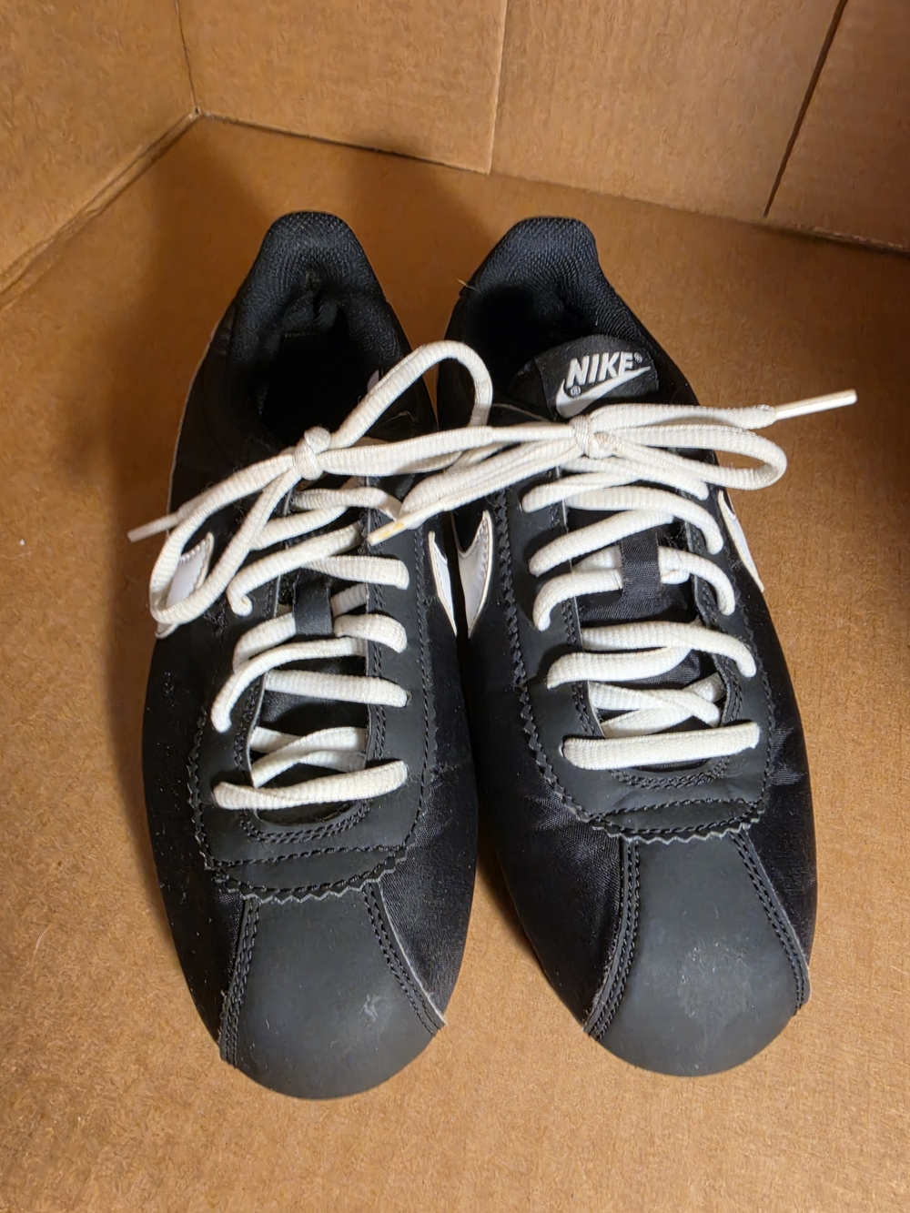 Nike Women's Black Sneakers with White Laces